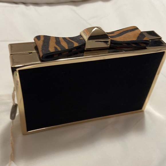 Gorgeous evening clutch brand new (with short chain ) - Picture 3 of 4